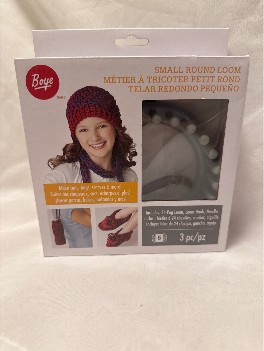 Boye Small Round Loom Knitting Kit with Loom Hook and Needle